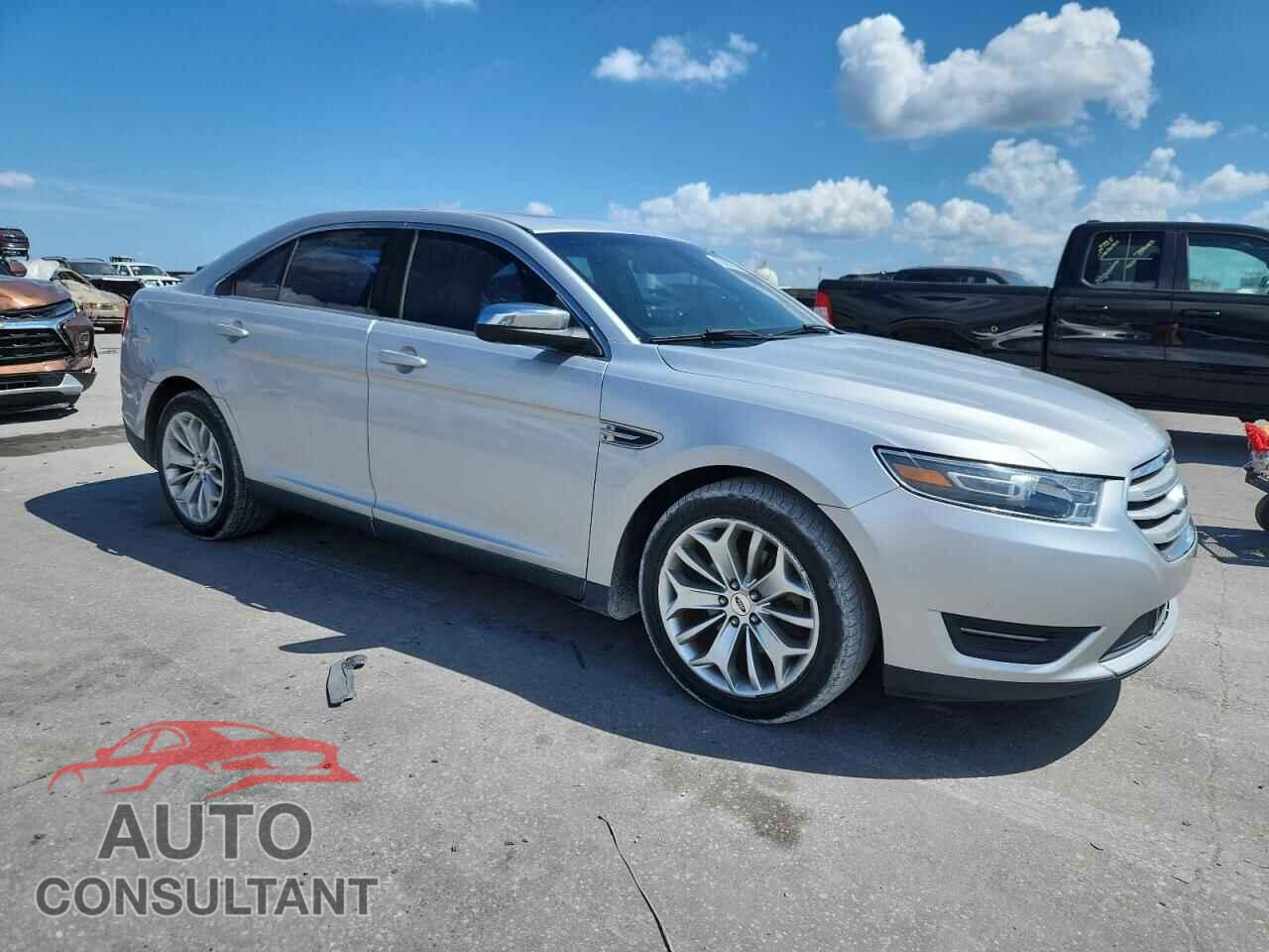 FORD TAURUS 2017 - 1FAHP2F82HG116509