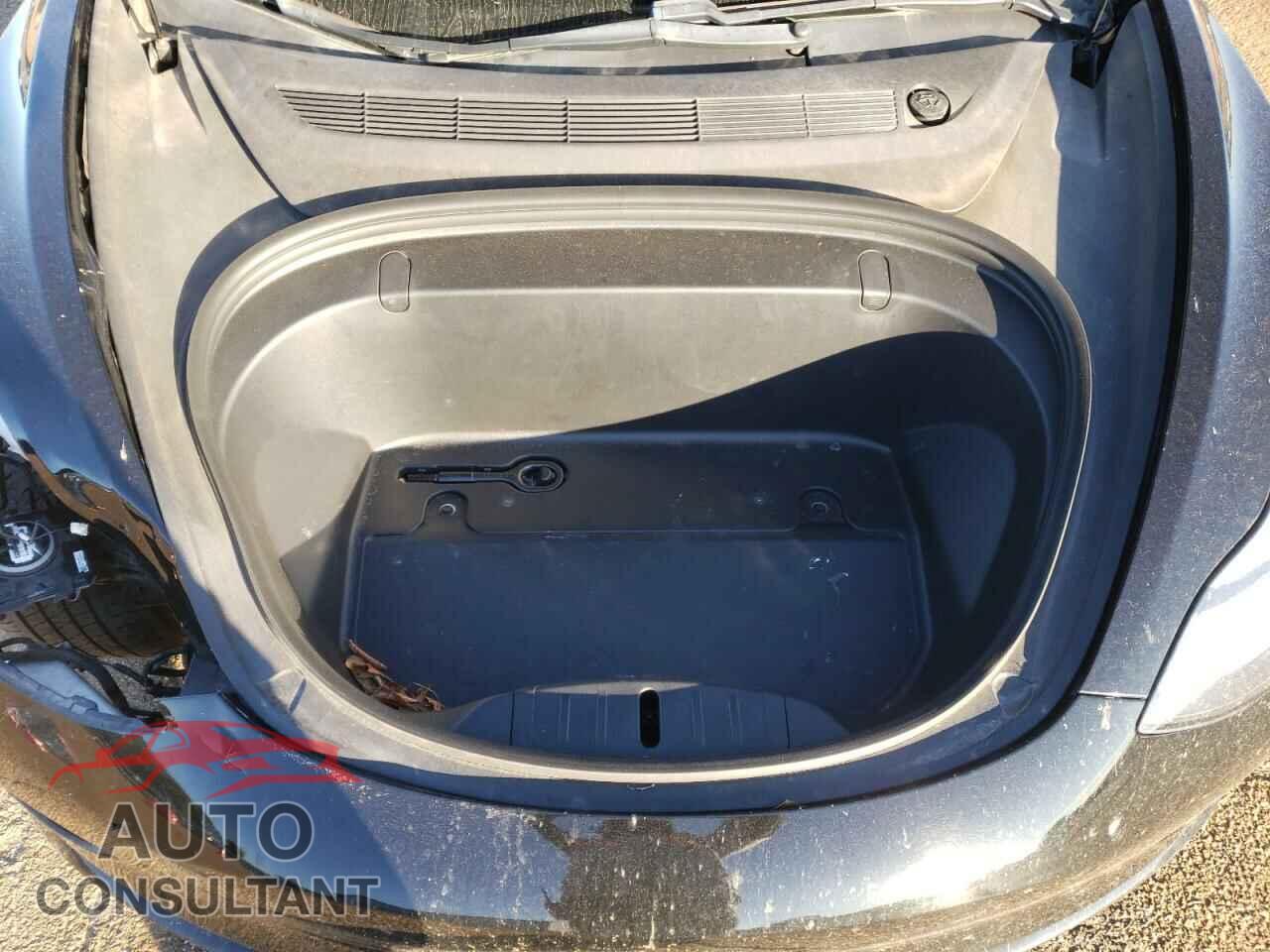 TESLA MODEL 3 2019 - 5YJ3E1EA5KF417012
