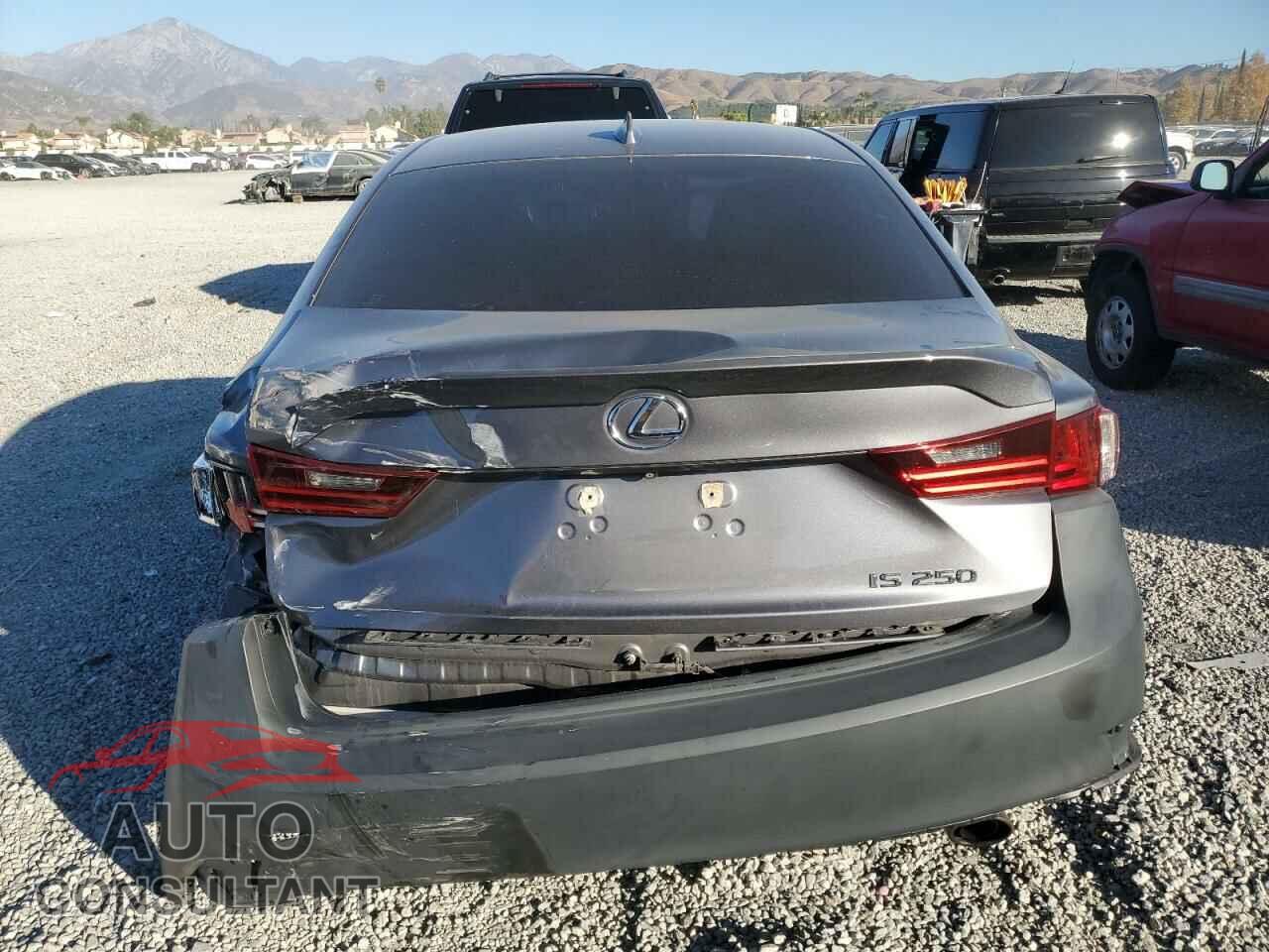 LEXUS IS 2015 - JTHBF1D20F5051727