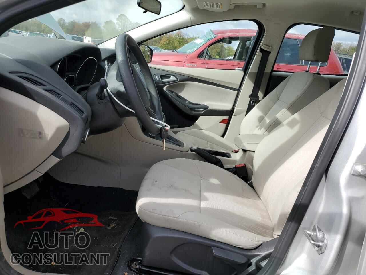 FORD FOCUS 2015 - 1FADP3F29FL343961