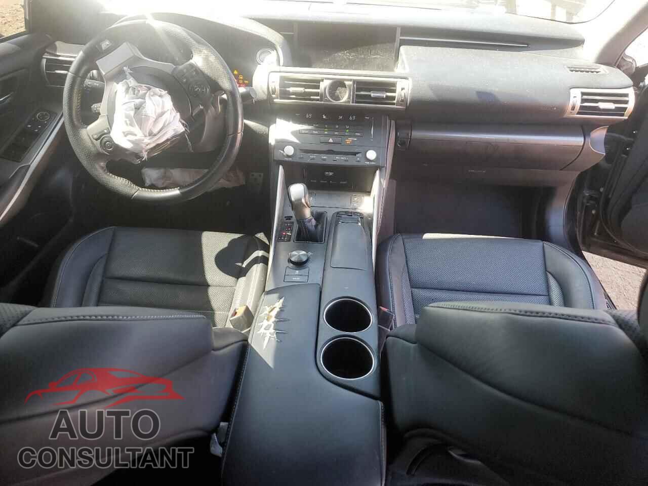 LEXUS IS 2015 - JTHCE1D22F5009891