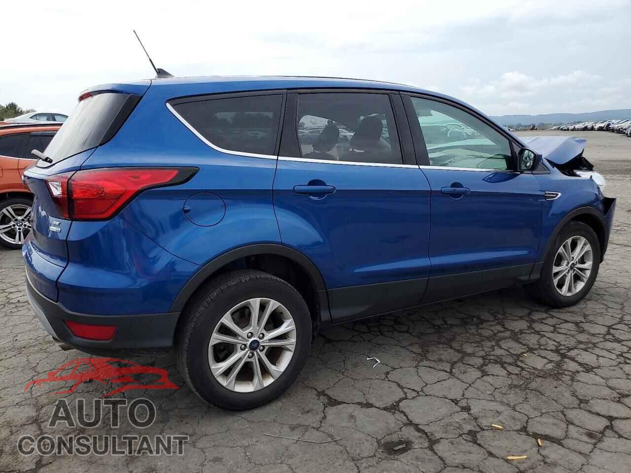 FORD ESCAPE 2019 - 1FMCU9GD7KUA67071