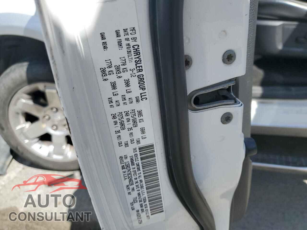 DODGE RAM 1500 2012 - 1C6RD7NT8CS248228