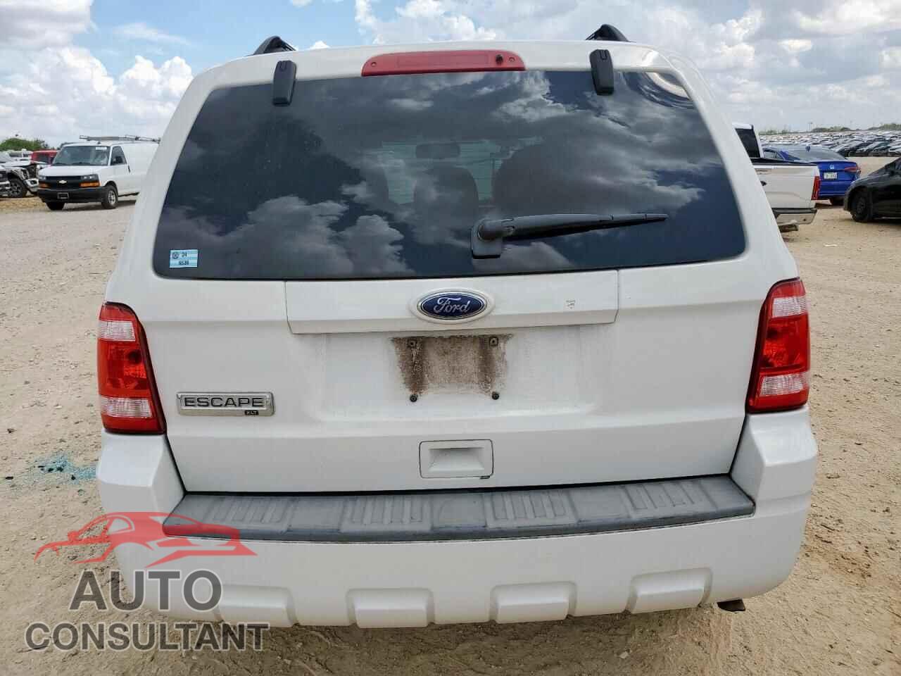 FORD ESCAPE 2010 - 1FMCU0D72AKB41792