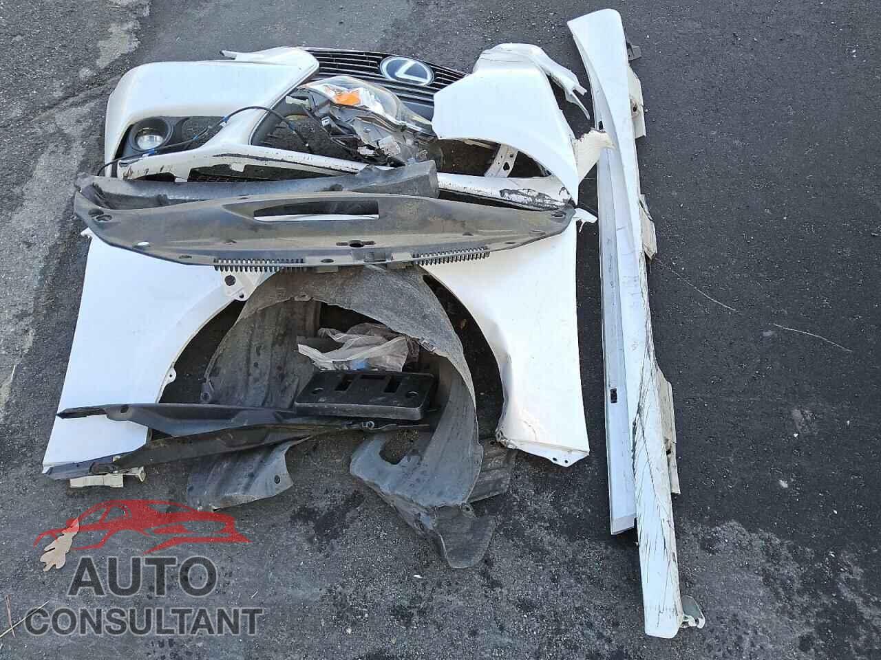 LEXUS IS 2015 - JTHBF1D22F5061675