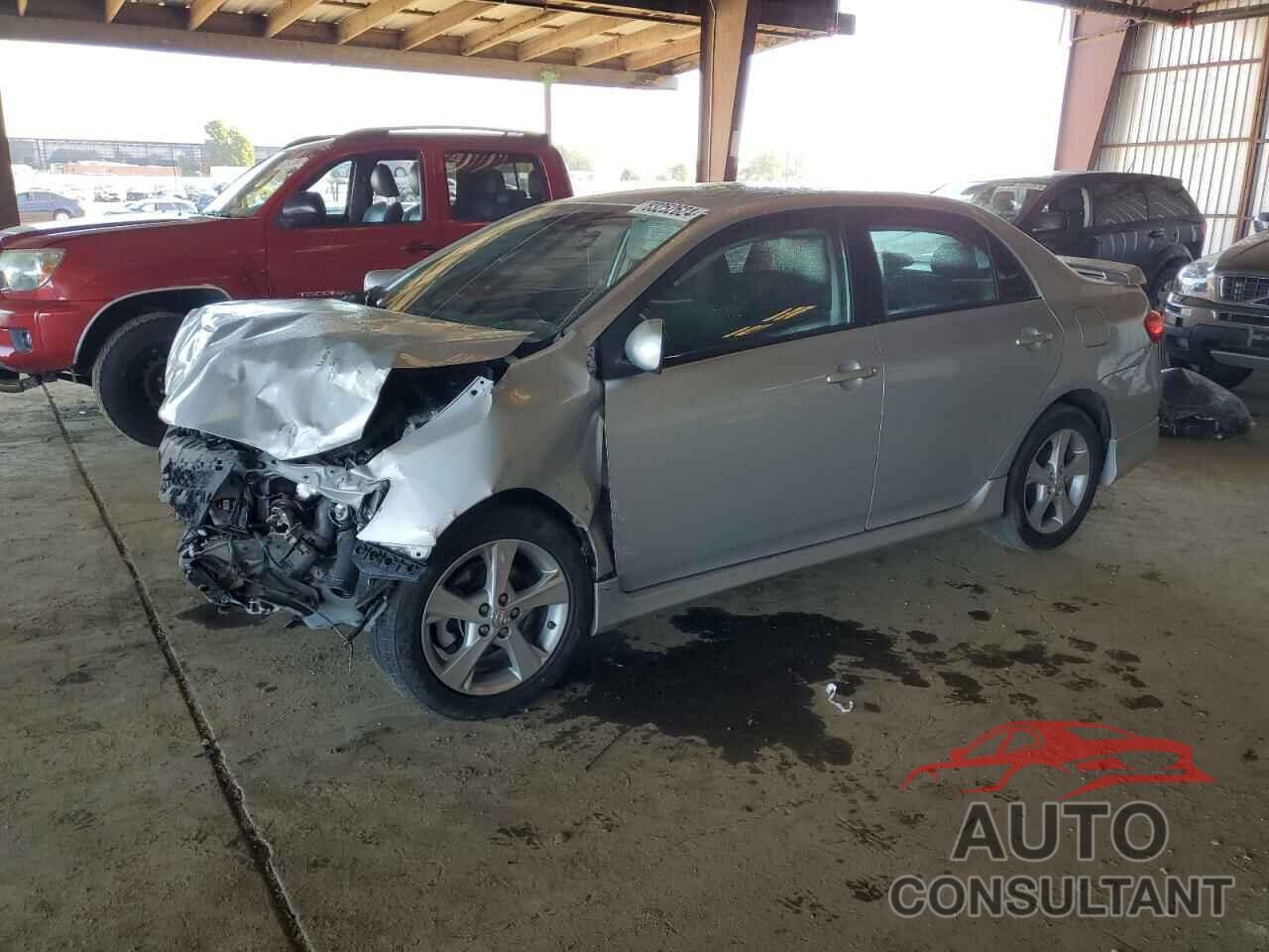 TOYOTA COROLLA 2013 - 2T1BU4EE8DC005001