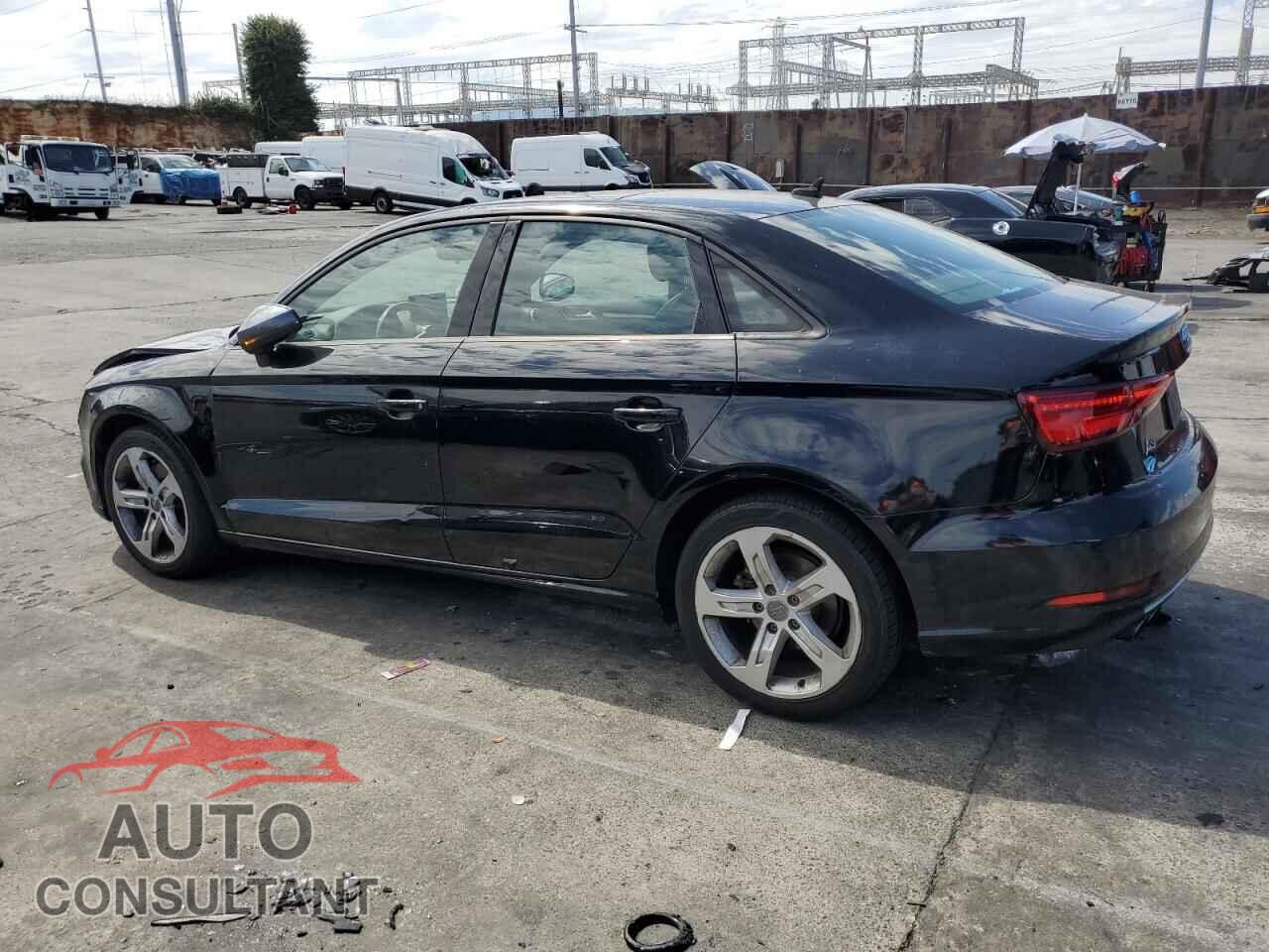 AUDI A3 2018 - WAUAUGFF5J1059907