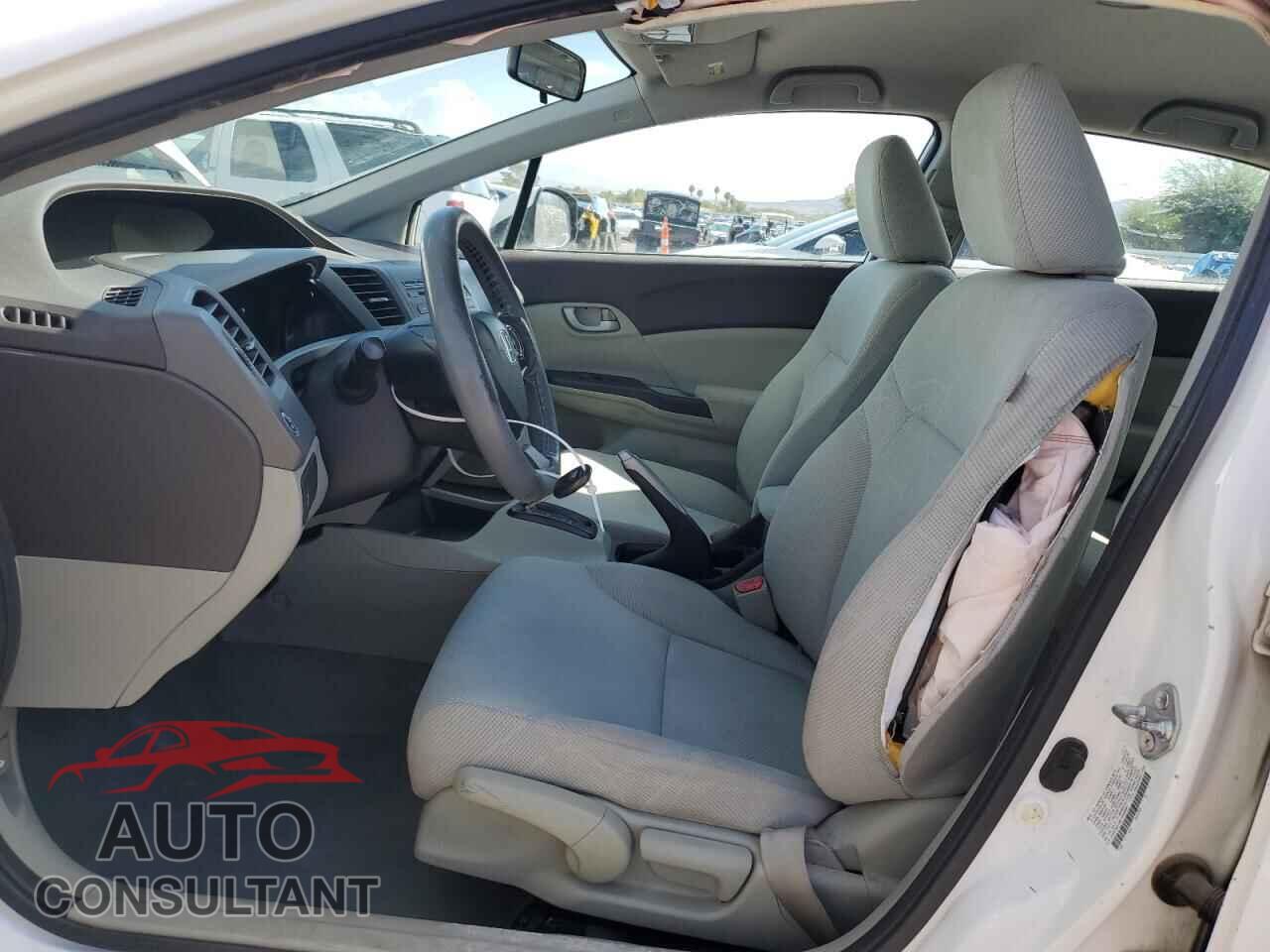 HONDA CIVIC 2012 - 2HGFB2F58CH609681