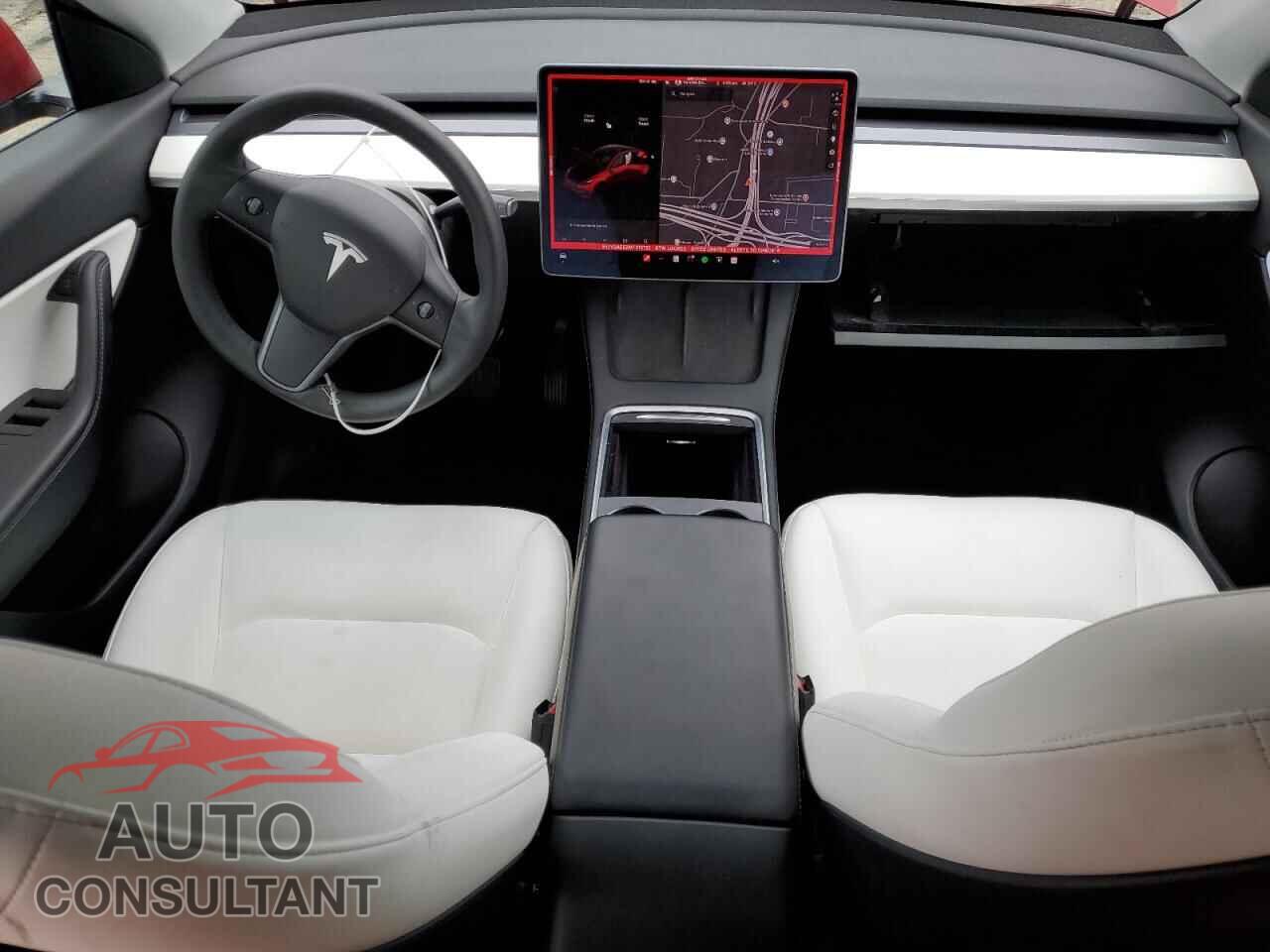 TESLA MODEL Y 2021 - 5YJYGAEE2MF215721