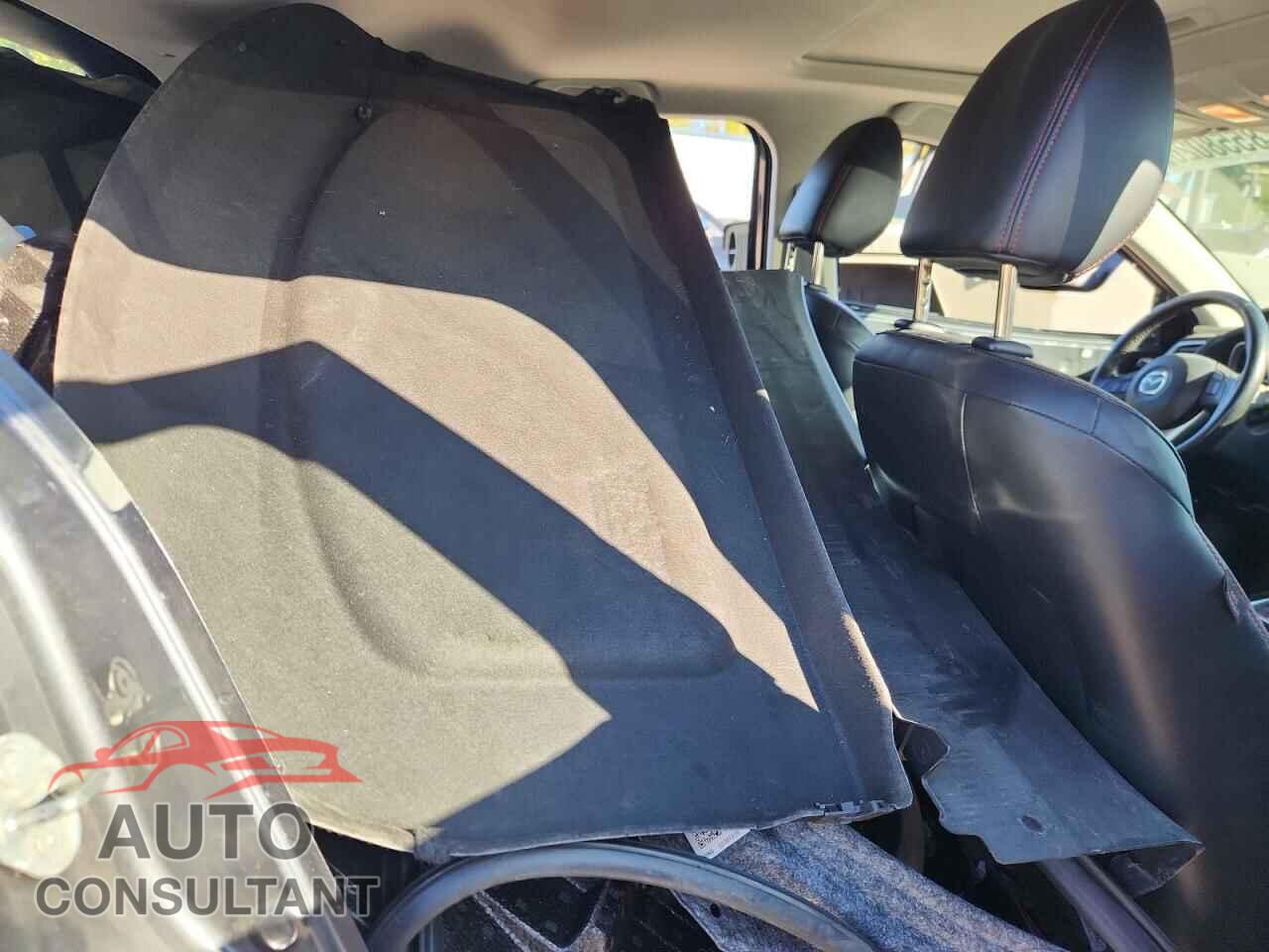MAZDA 3 2014 - JM1BM1M76E1119974