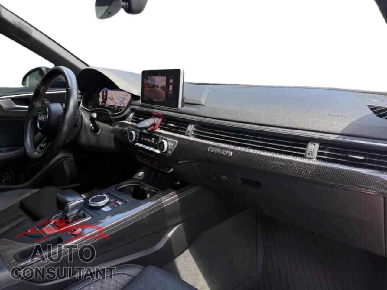 AUDI S5/RS5 2018 - WAUC4CF52JA075944