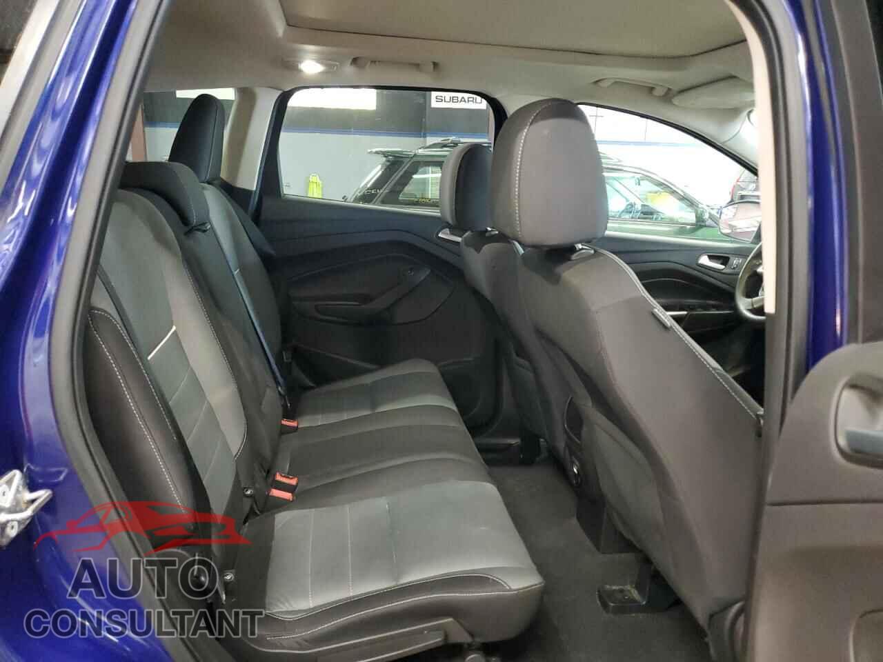 FORD ESCAPE 2015 - 1FMCU9G91FUA44905