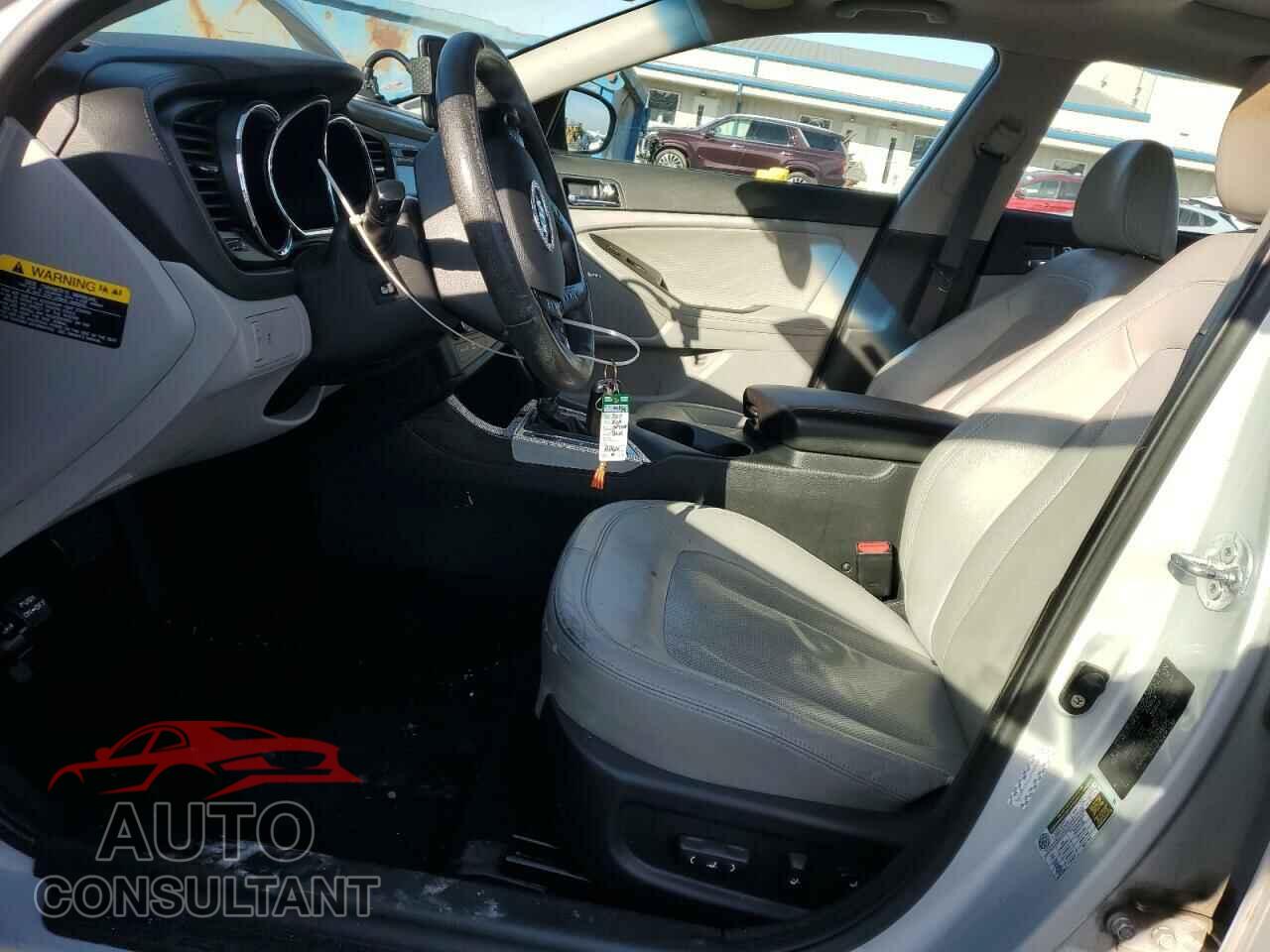 KIA OPTIMA 2011 - KNAGN4A77B5149575
