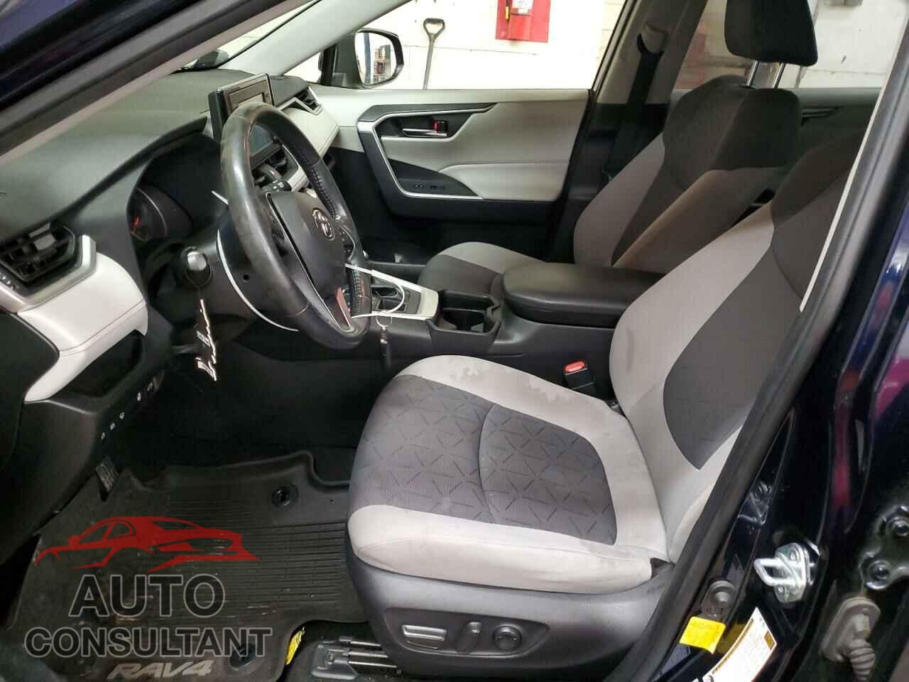TOYOTA RAV4 2019 - JTMP1RFV2KD513698