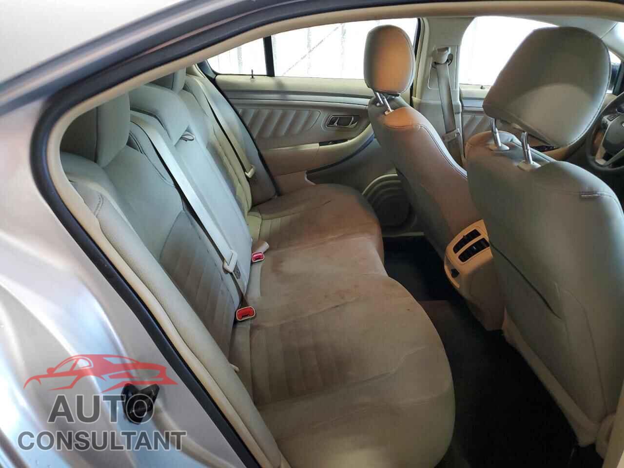 FORD TAURUS 2015 - 1FAHP2D85FG203501