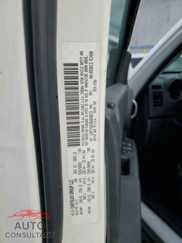 DODGE NITRO 2011 - 1D4PT4GK6BW600819