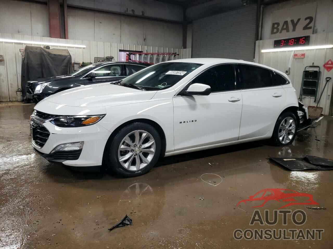 CHEVROLET MALIBU 2020 - 1G1ZD5ST7LF011930