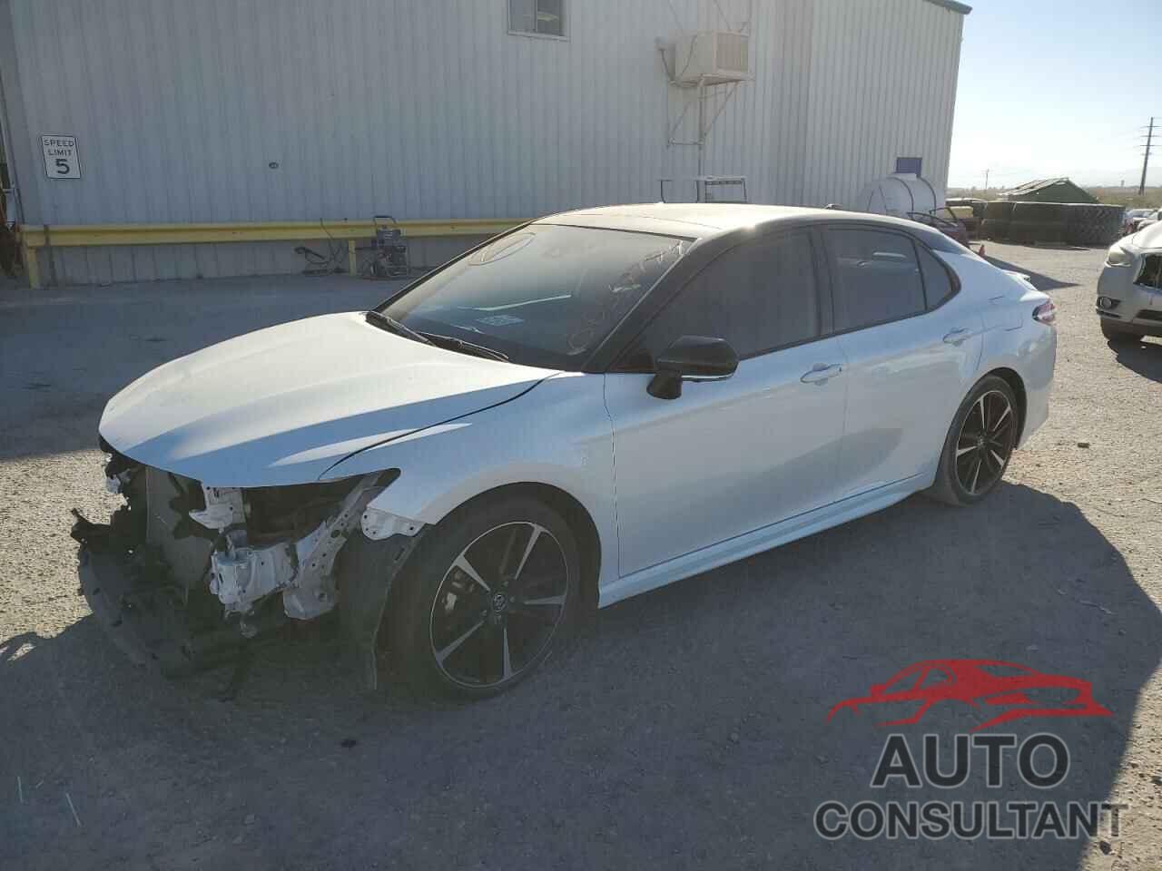 TOYOTA CAMRY 2020 - 4T1KZ1AK6LU034697