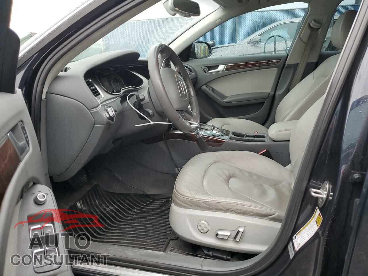 AUDI A4 2013 - WAUFFAFL0DA181694