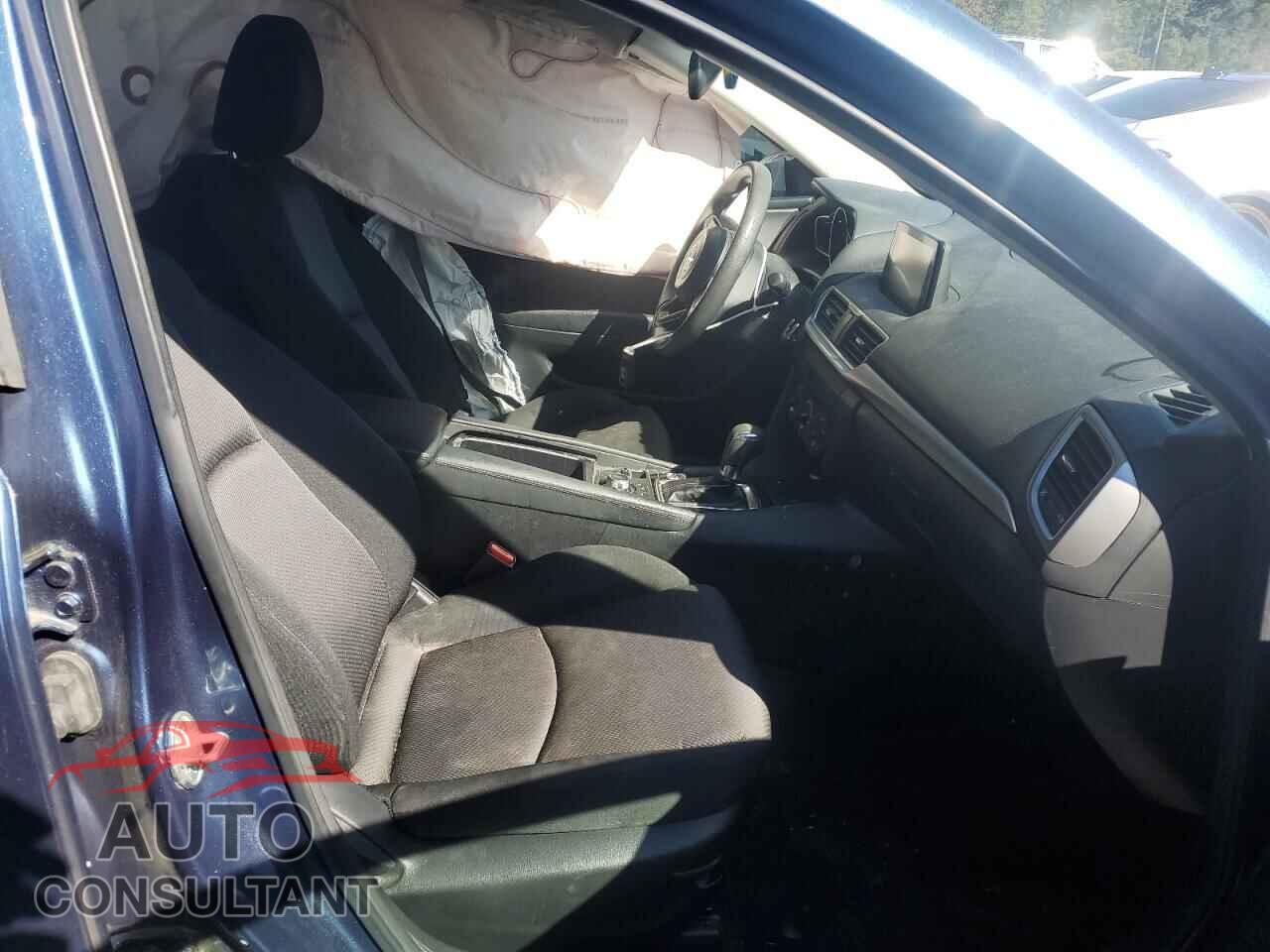MAZDA 3 2018 - 3MZBN1K77JM206583