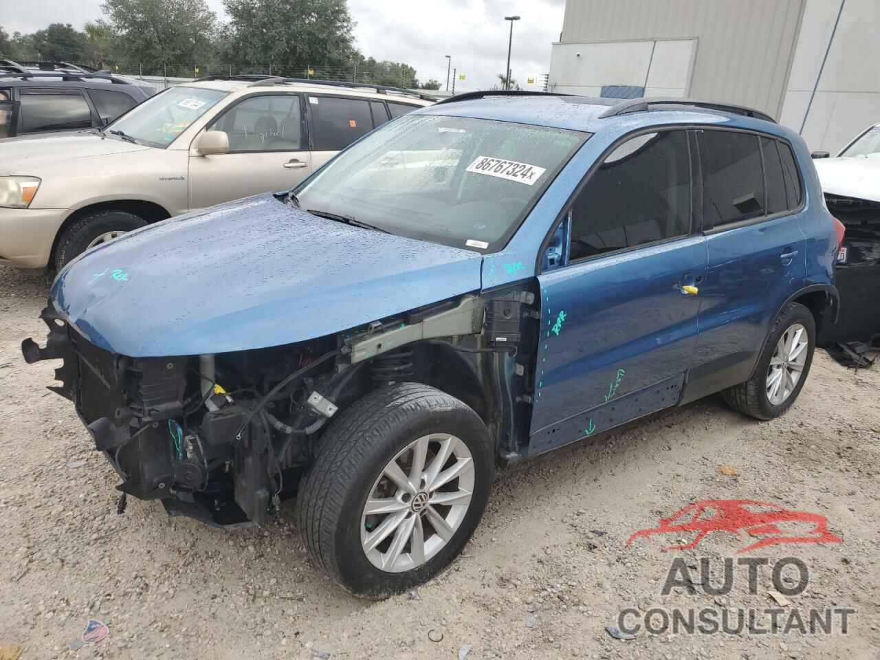 VOLKSWAGEN TIGUAN LIM 2018 - WVGAV7AX4JK004872