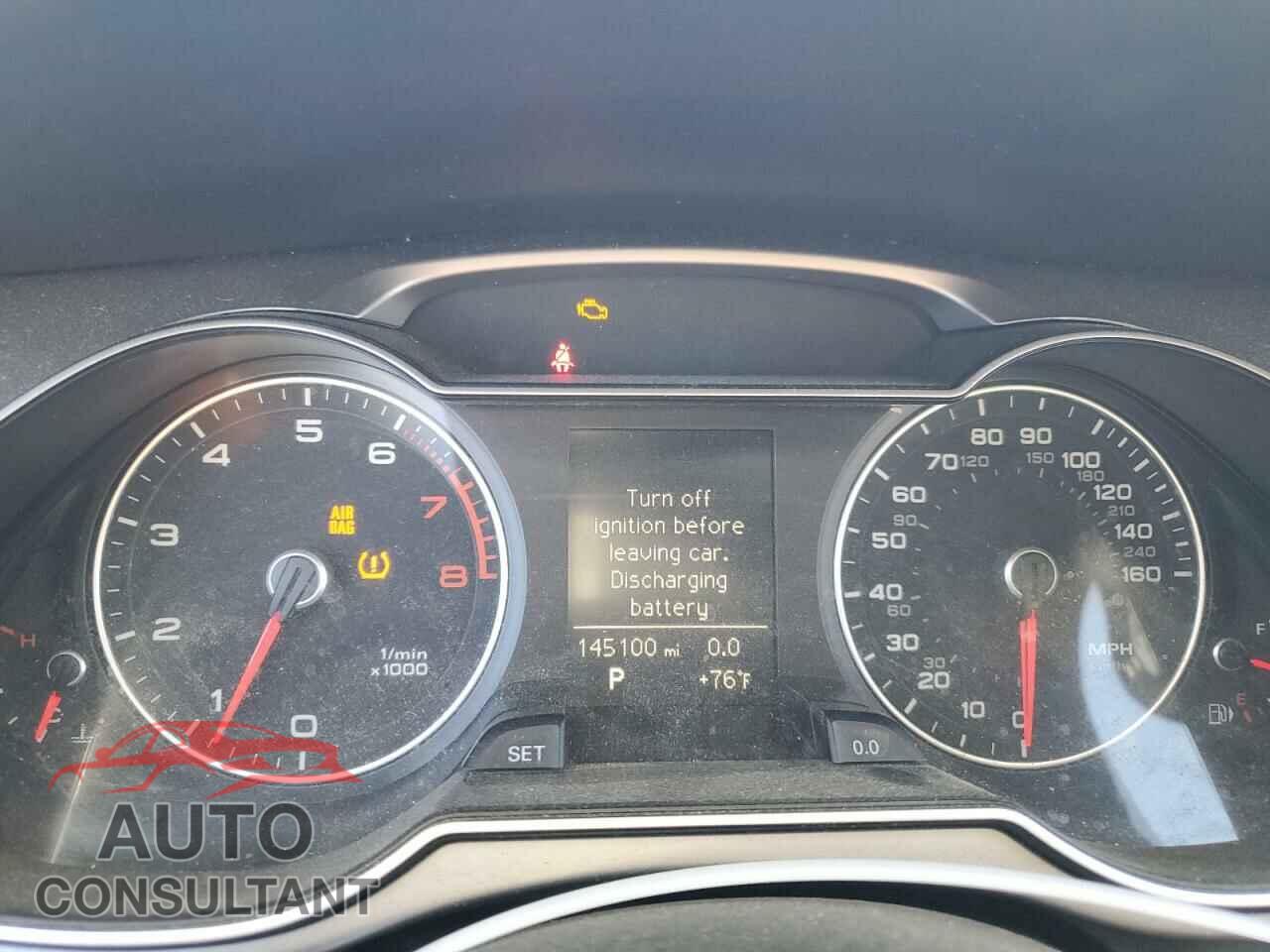 AUDI A4 2013 - WAUBFAFL1DN050359