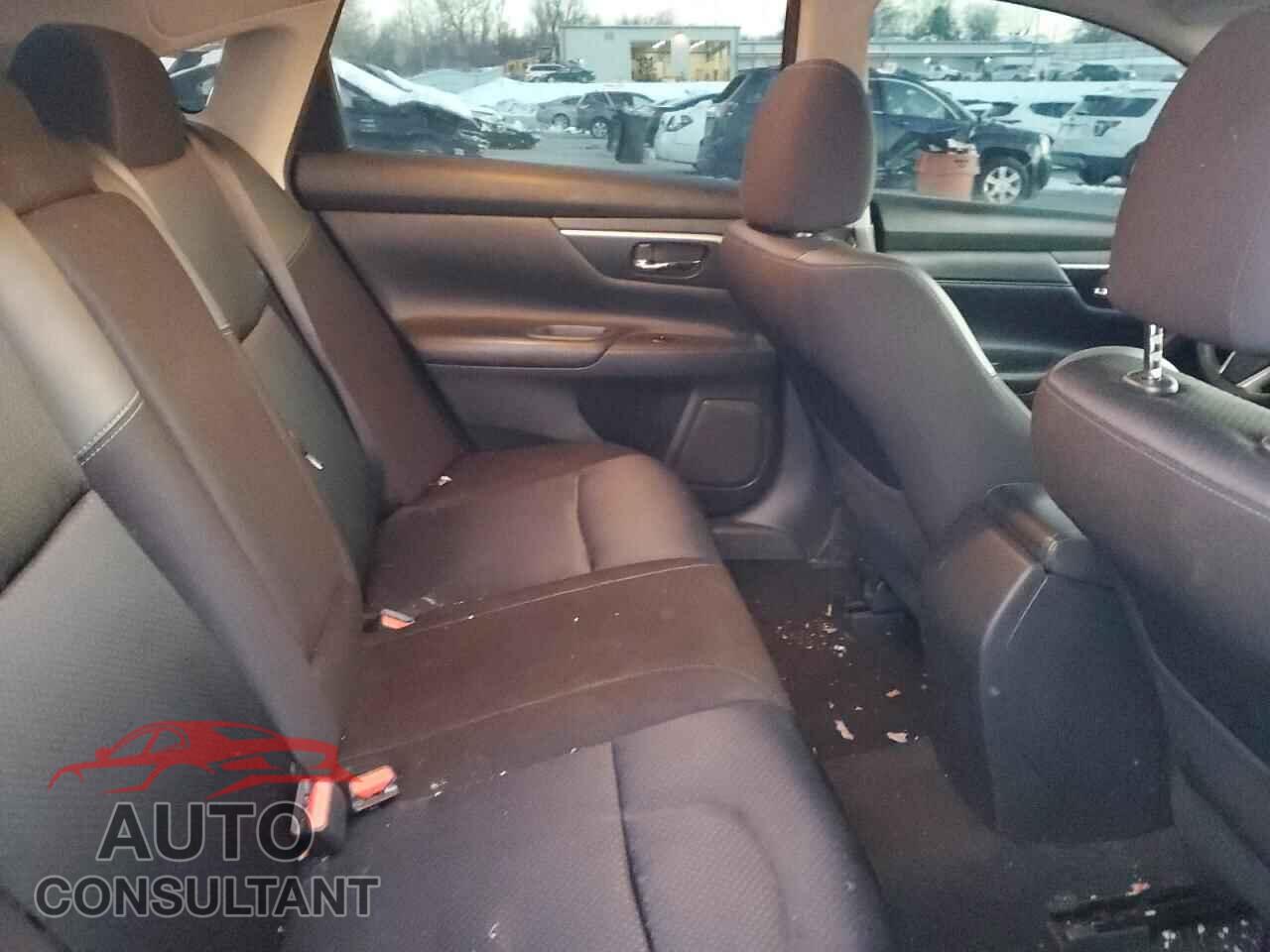 NISSAN ALTIMA 2017 - 1N4AL3AP3HC251748