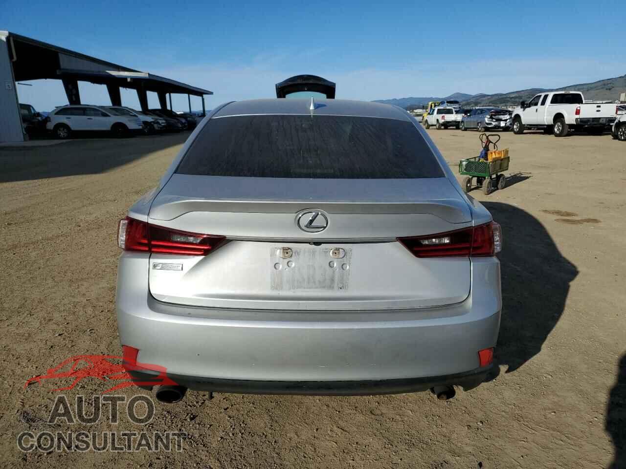 LEXUS IS 2015 - JTHBF1D22F5059389