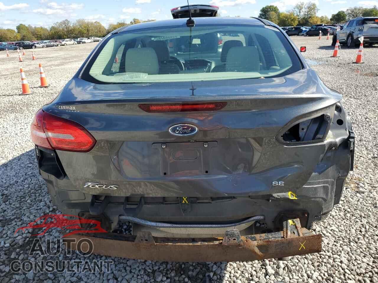 FORD FOCUS 2017 - 1FADP3F28HL225614