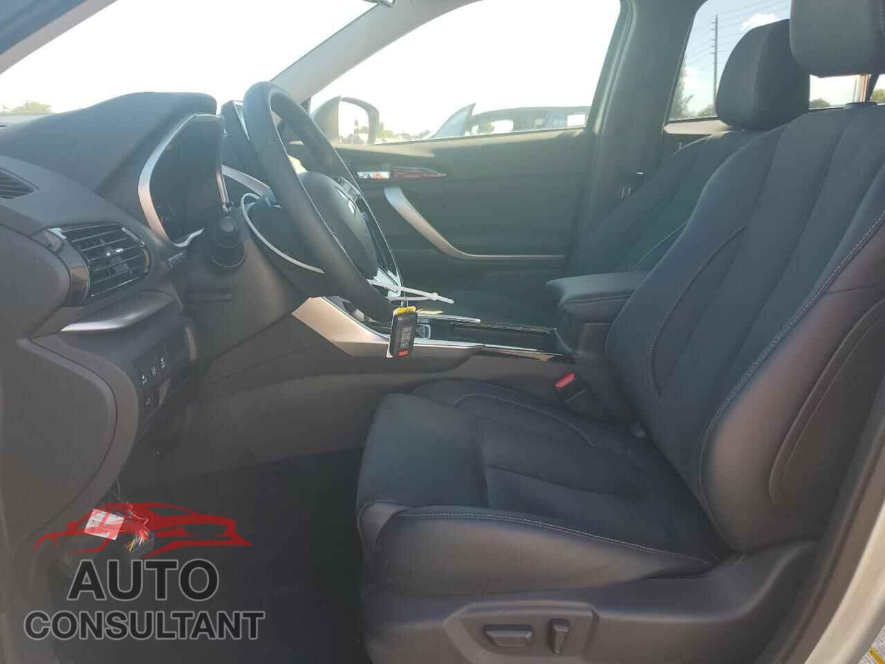 MITSUBISHI ECLIPSE 2024 - JA4ATWAA6RZ014817