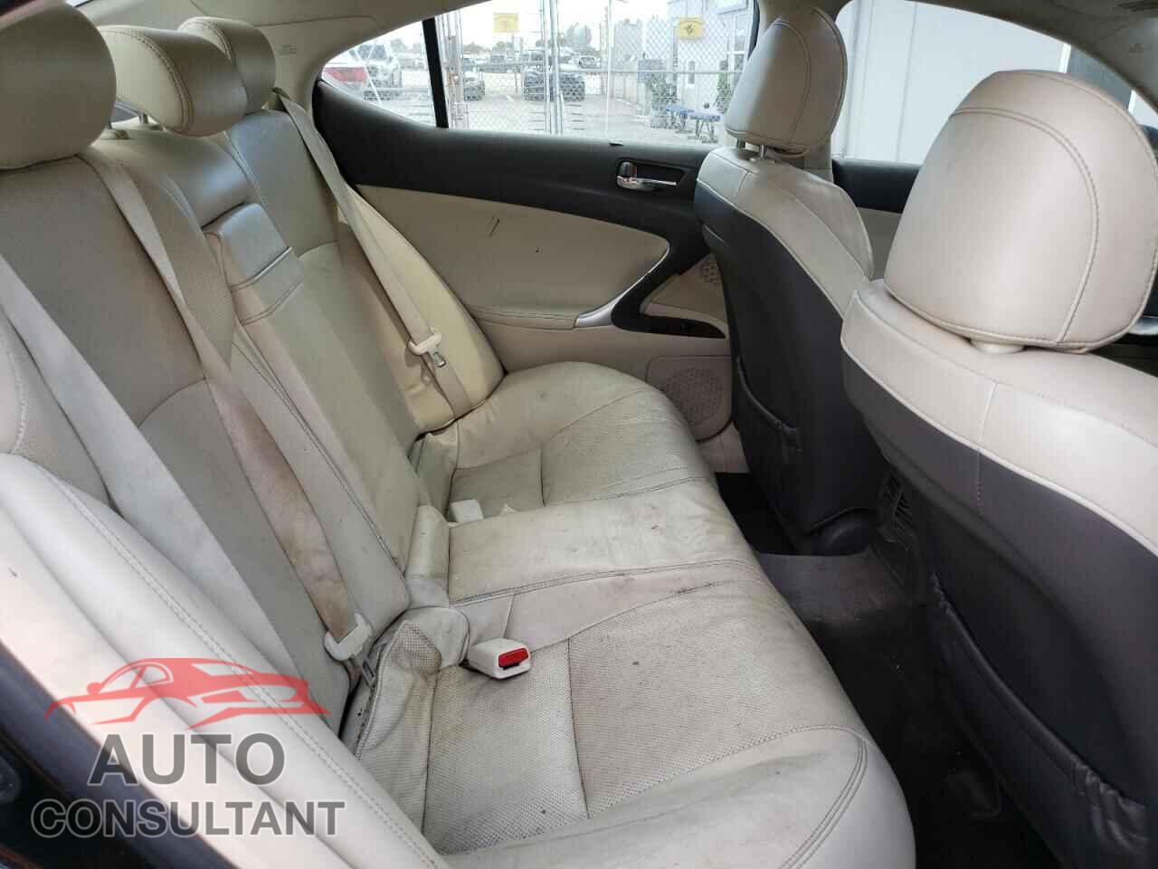 LEXUS IS 2013 - JTHCF5C26D5060989