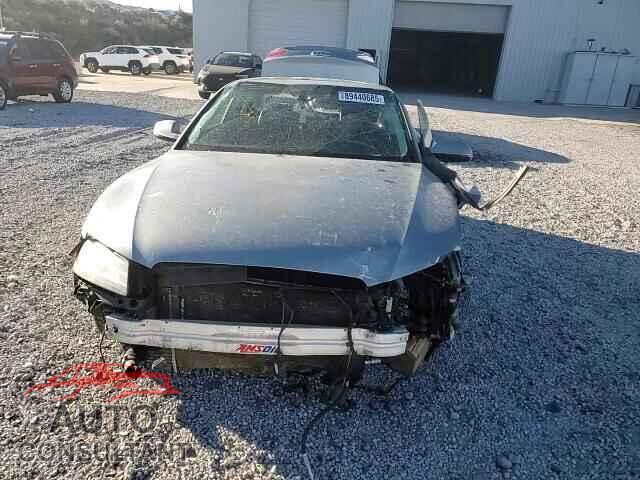 AUDI A5 2010 - WAULFAFR8AA055988