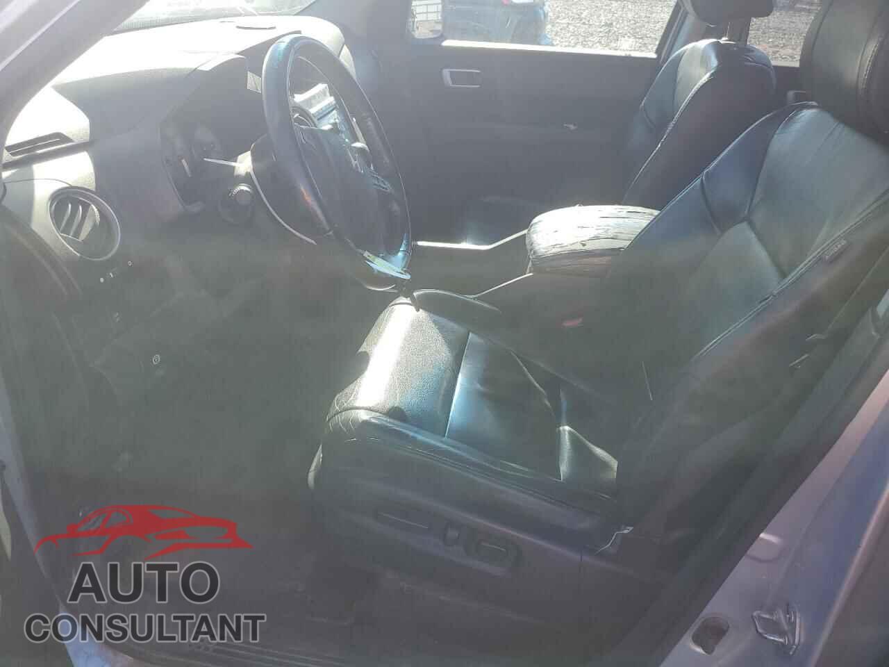 HONDA PILOT 2011 - 5FNYF4H56BB079932