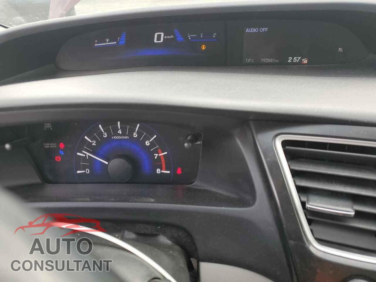 HONDA CIVIC 2013 - 2HGFB2E40DH016133