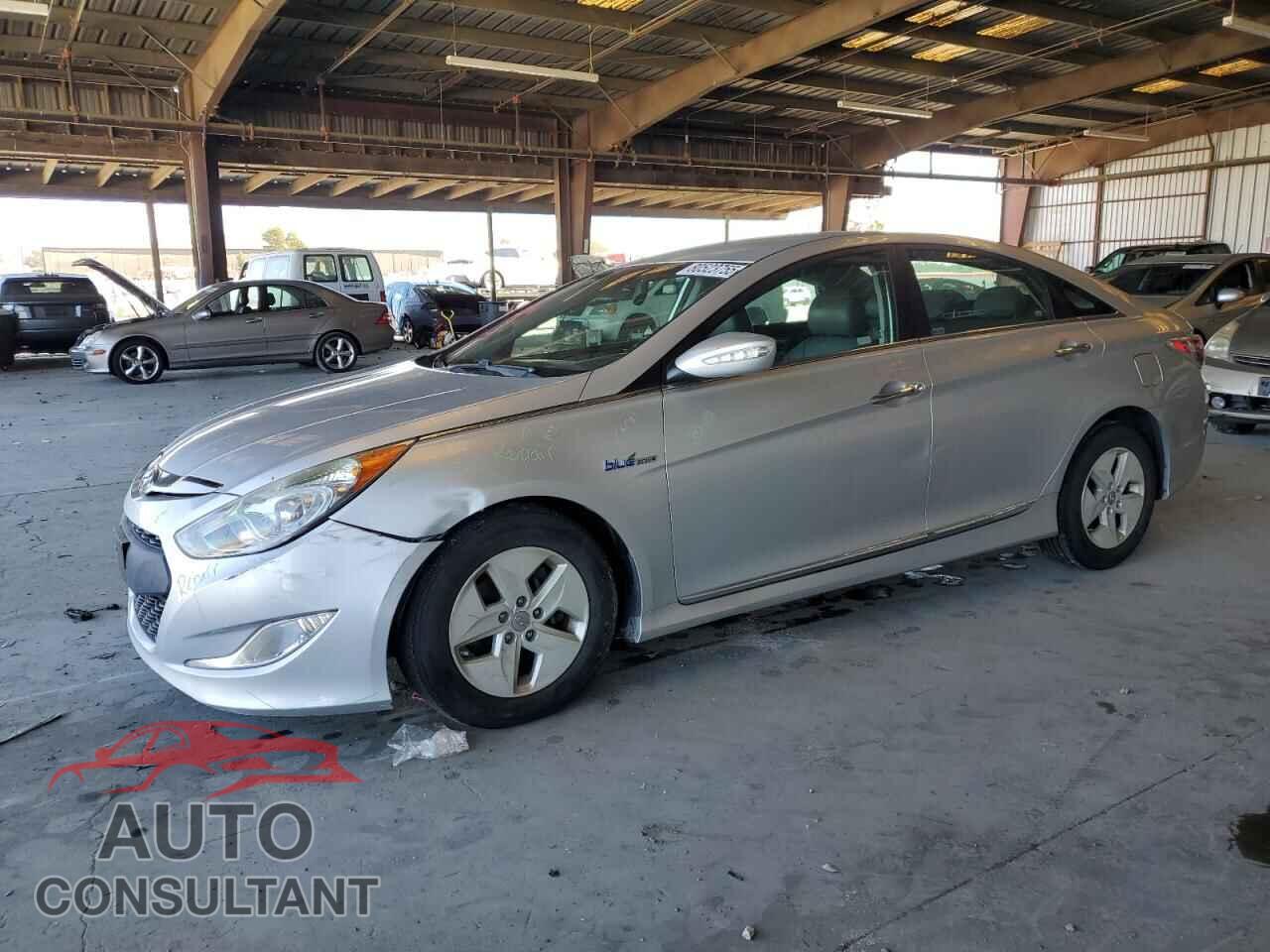 HYUNDAI SONATA 2012 - KMHEC4A48CA036986