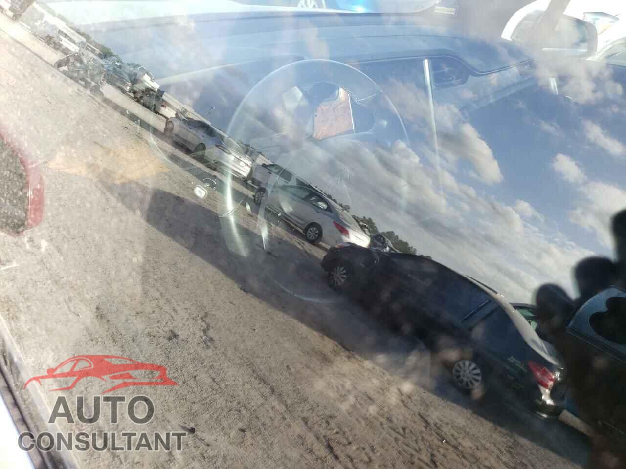 TESLA MODEL X 2019 - 5YJXCAE27KF200092