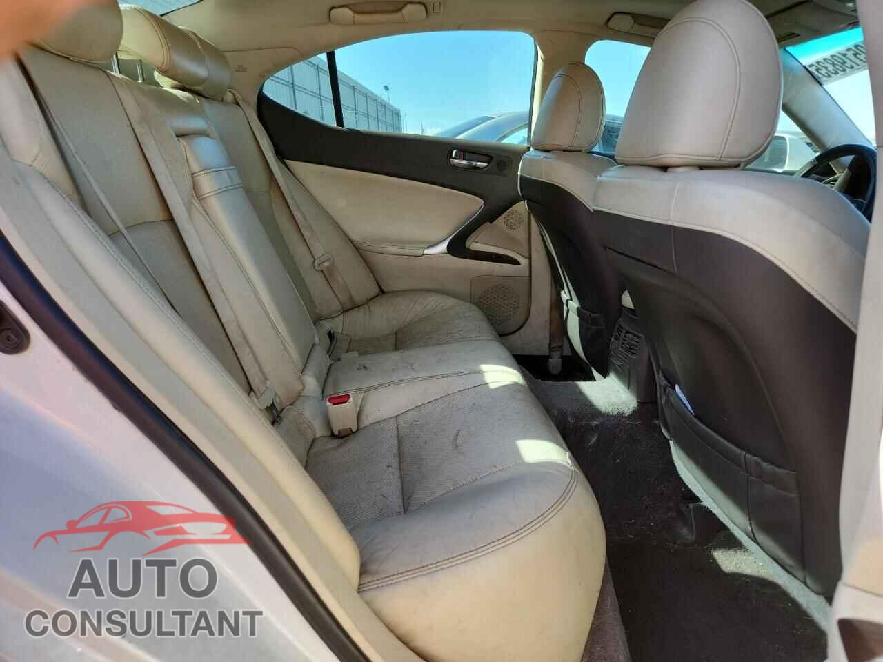 LEXUS IS 2013 - JTHCF5C28D5061562