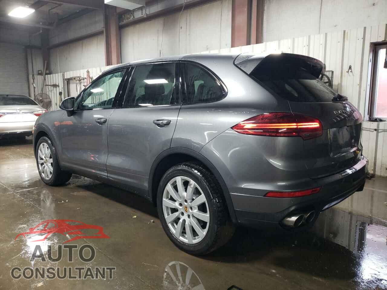 PORSCHE CAYENNE 2017 - WP1AB2A20HLA51565