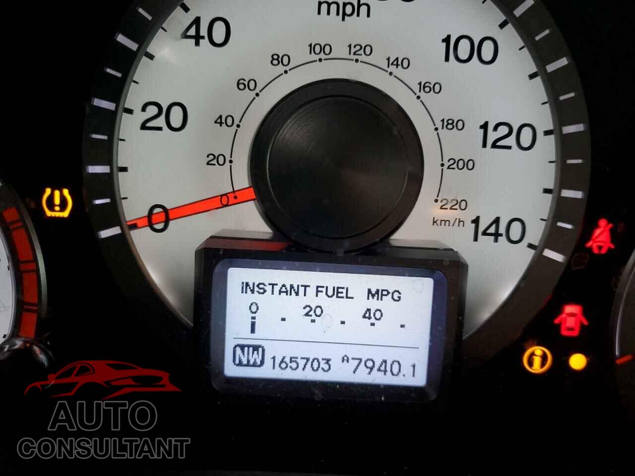 HONDA PILOT 2011 - 5FNYF4H74BB105672