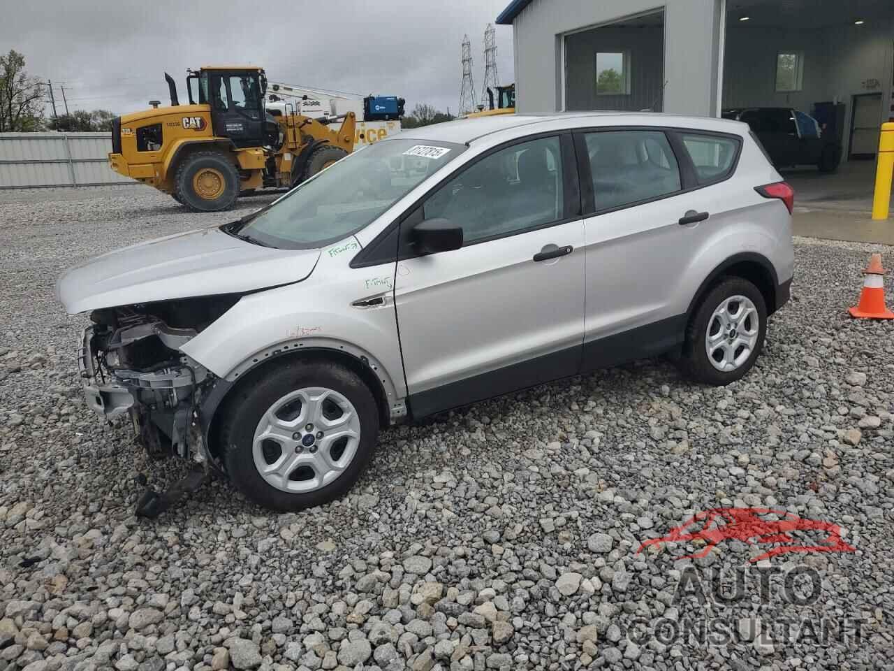 FORD ESCAPE 2019 - 1FMCU0F79KUB98977
