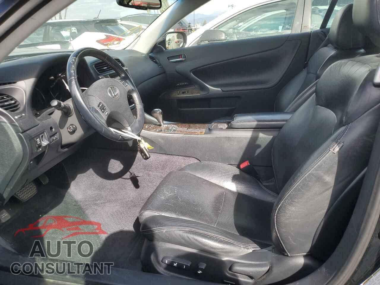 LEXUS IS 2010 - JTHFE2C20A2501415