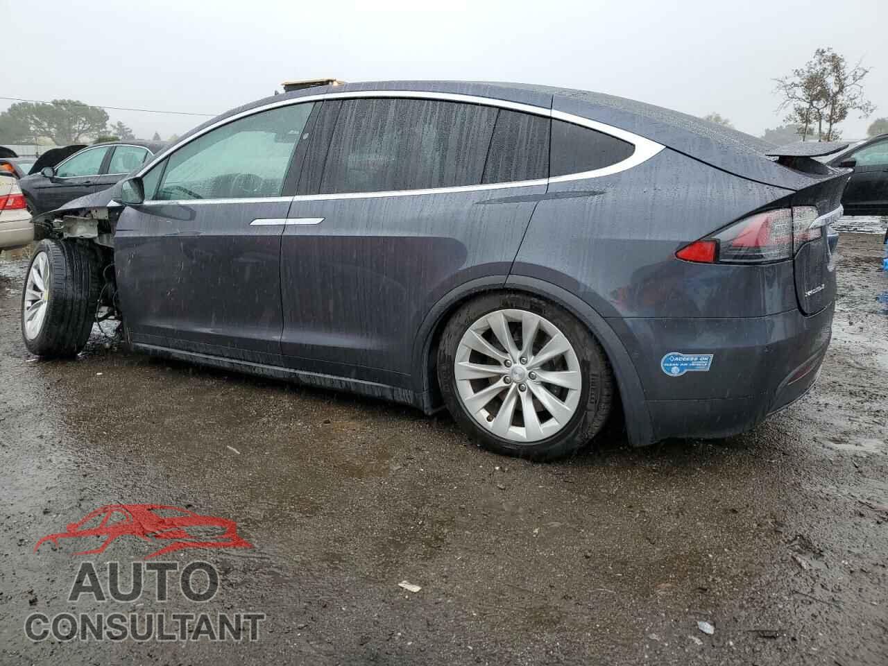 TESLA MODEL X 2017 - 5YJXCBE21HF045666