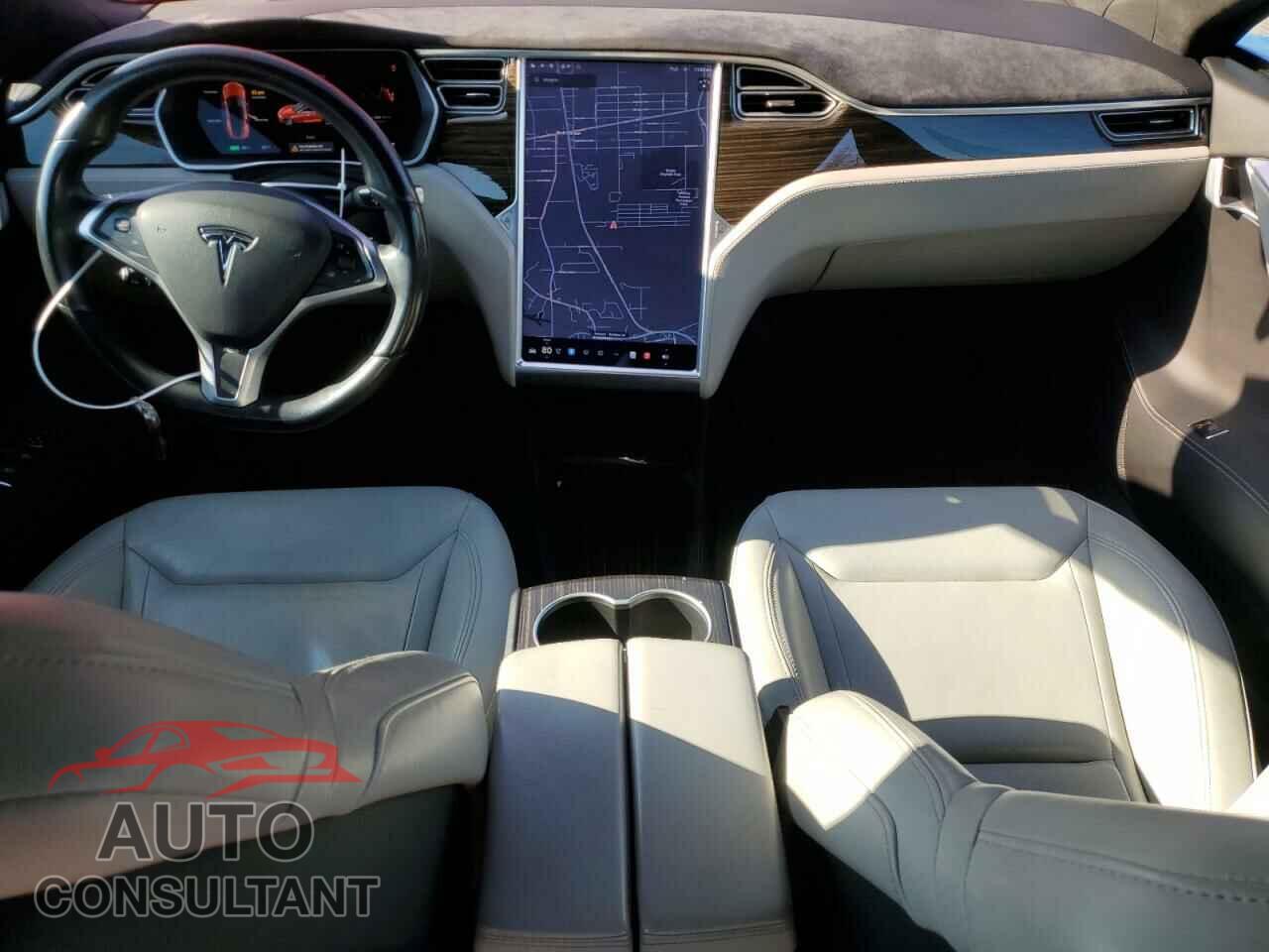 TESLA MODEL S 2015 - 5YJSA1E29FF118418