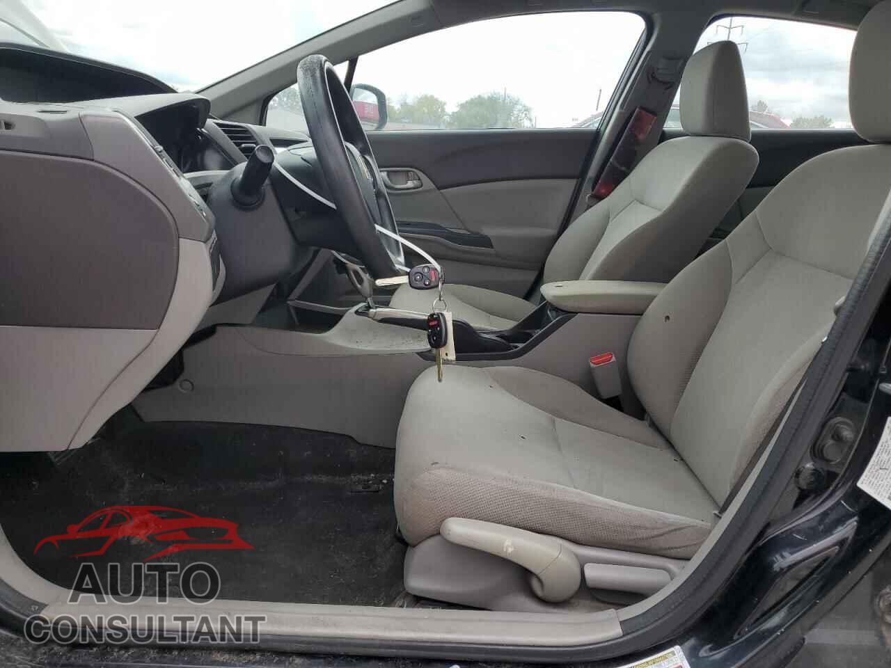 HONDA CIVIC 2012 - 2HGFB2F55CH560231