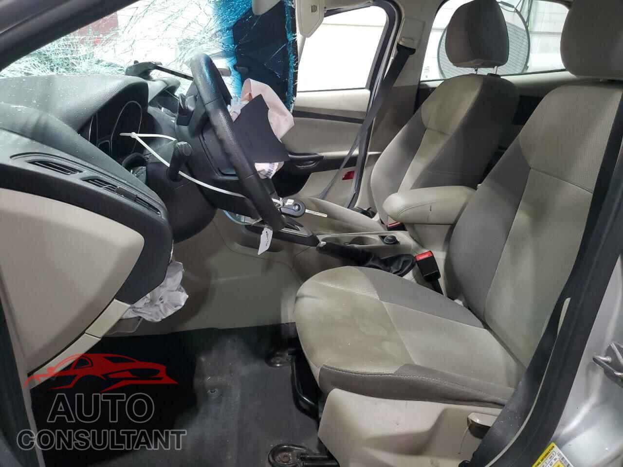FORD FOCUS 2014 - 1FADP3F2XEL356538