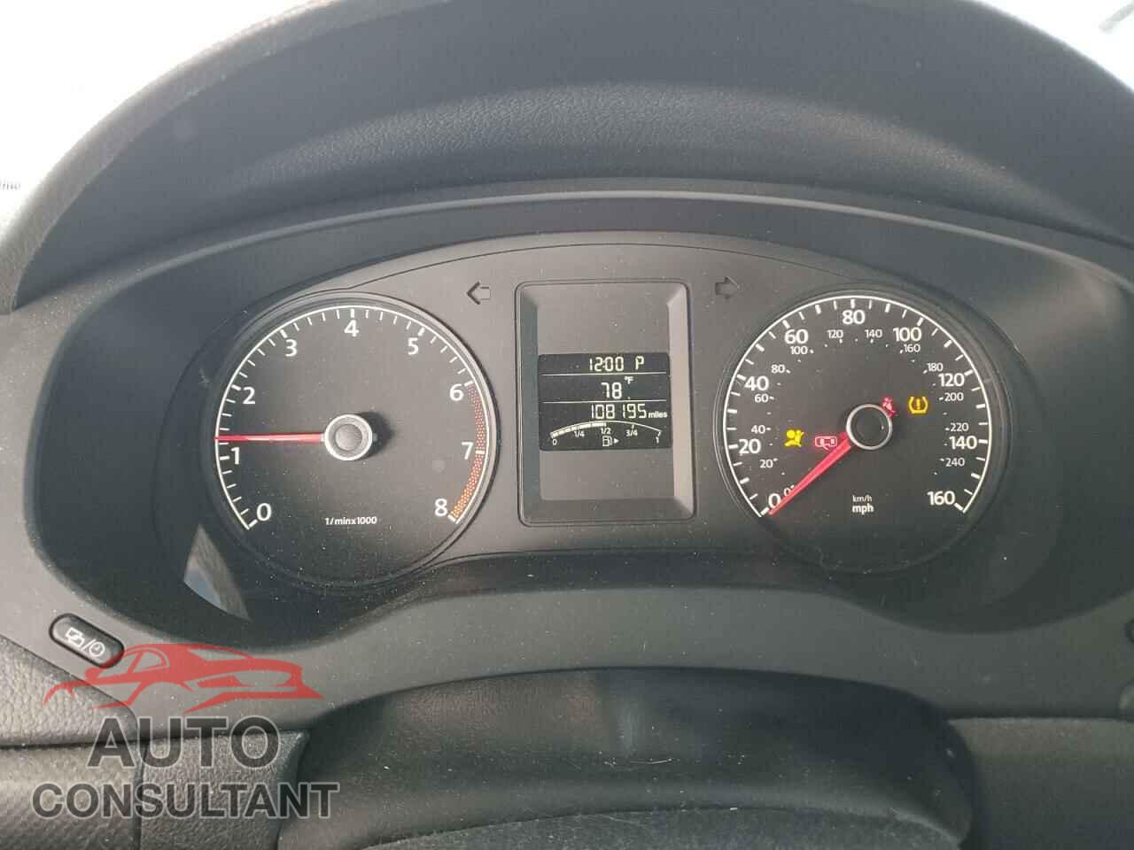 VOLKSWAGEN JETTA 2013 - 3VW2K7AJ4DM290357