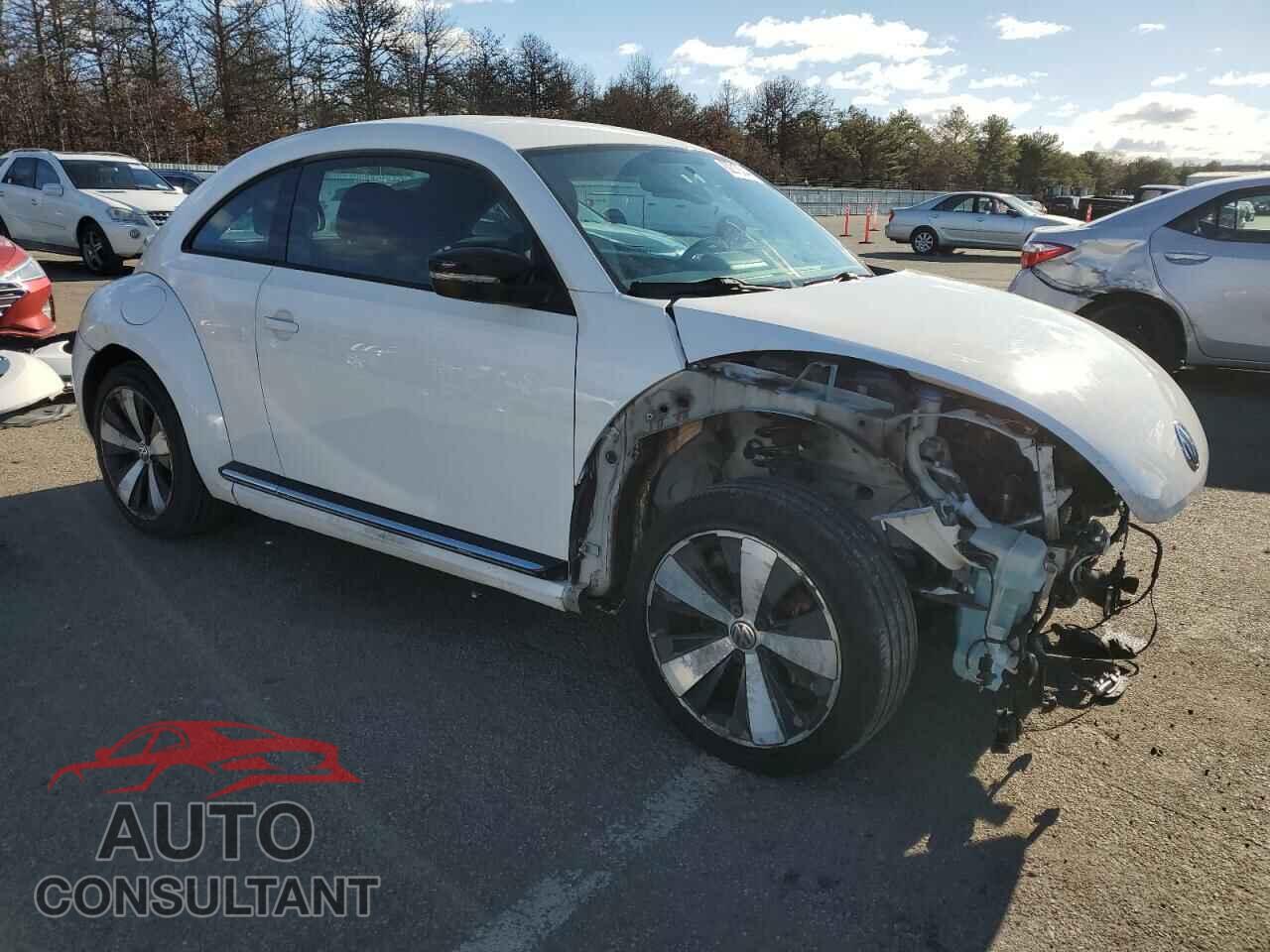 VOLKSWAGEN BEETLE 2012 - 3VWVA7AT5CM655273