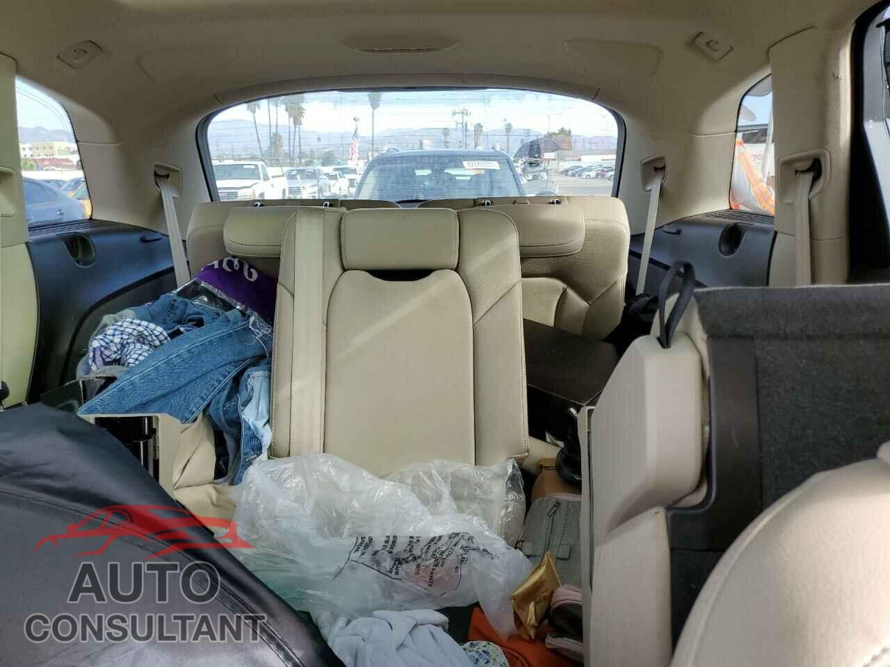 AUDI Q7 2017 - WA1LAAF76HD018165