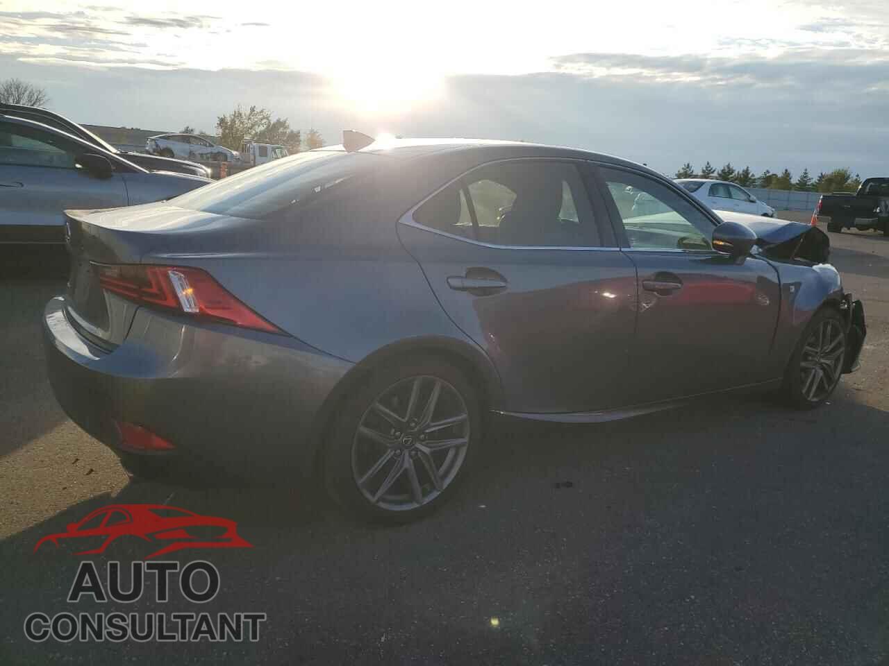 LEXUS IS 2015 - JTHCF1D22F5016952