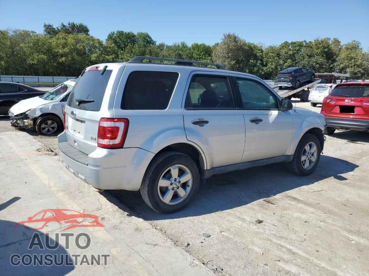 FORD ESCAPE 2011 - 1FMCU0DG8BKA49250